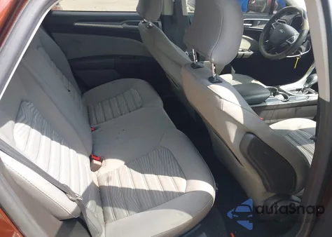 2016 Ford Fusion S z USA, uszkodzony, nr VIN 3FA6P0G77GR394895